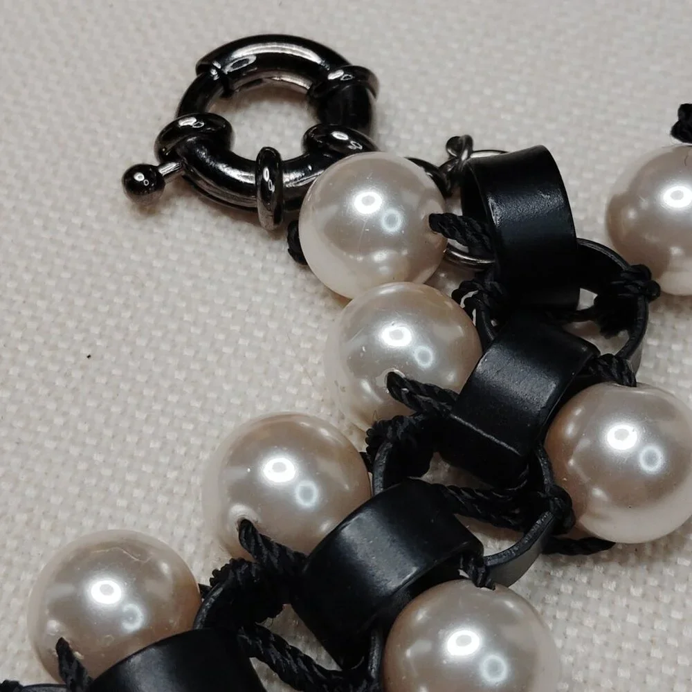 Lee Angel Black Metal and Faux Pearl Bracelet 8 Inch Senorita Clasp